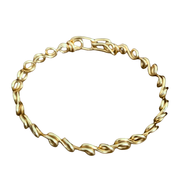 Gold twisted link chain bracelet
