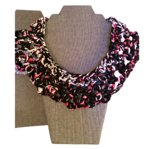 Ruffled Crochet Bib Collar Necklace in Berry & Black-image