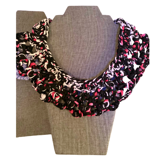 Ruffled crochet bib collar necklace in berry and black